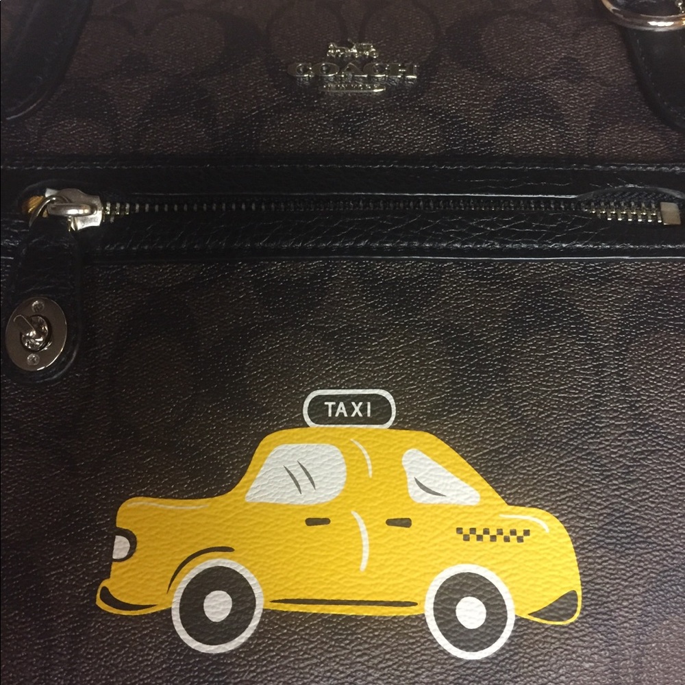 NWT Limited Edition Coach Signature NY Taxi Tote - Picture 4 of 8